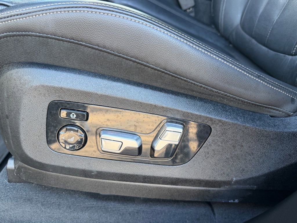 Used 2019 BMW X7 xDrive50i w/ M Sport Package image 21