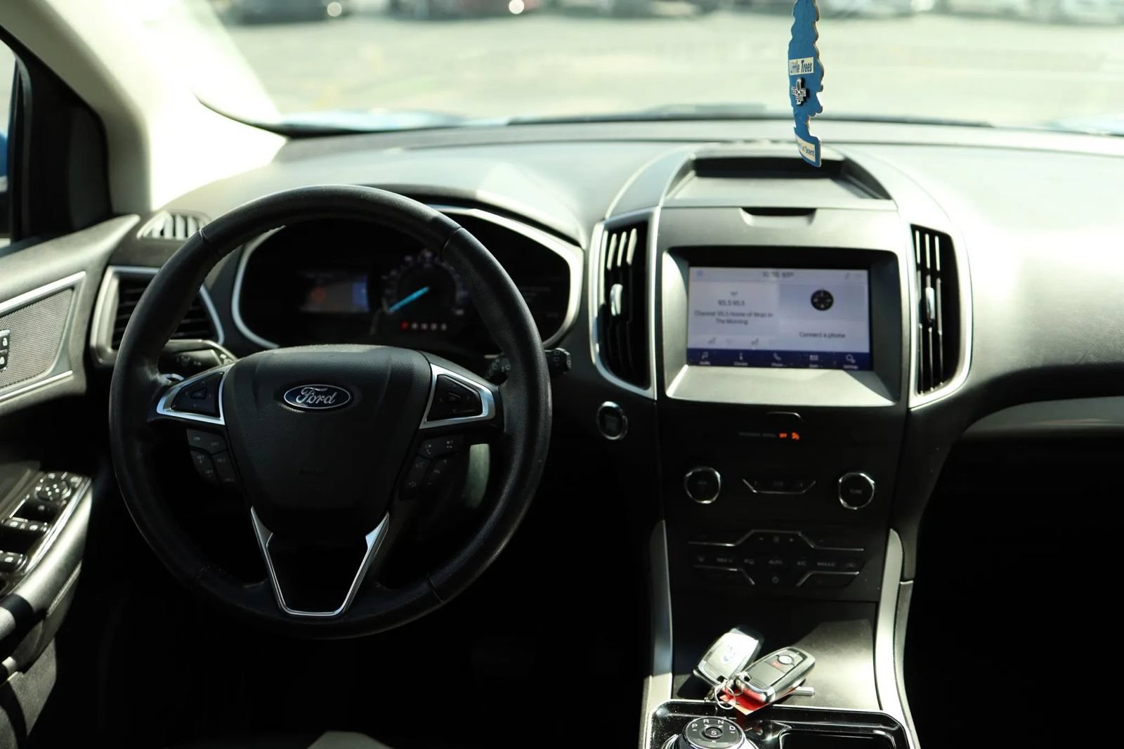 Used 2020 Ford Edge SEL FWD image 29