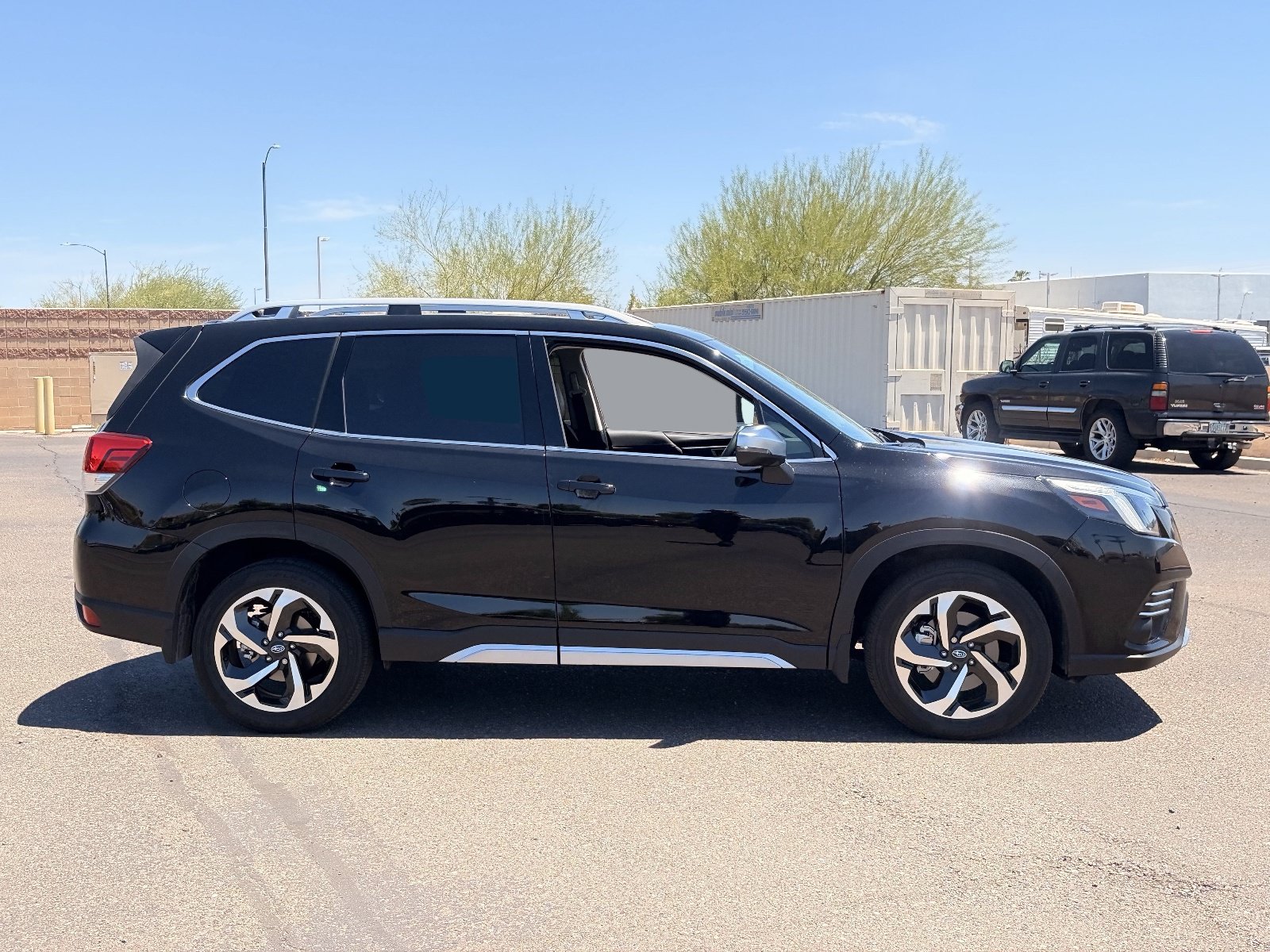 Used 2023 Subaru Forester Touring w/ Popular Package #2 AWD/4WD image 6
