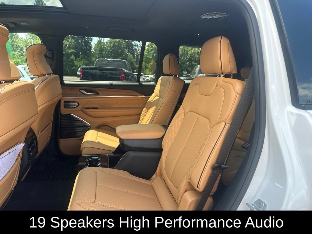 Certified 2025 Jeep Grand Cherokee L Summit AWD/4WD image 9