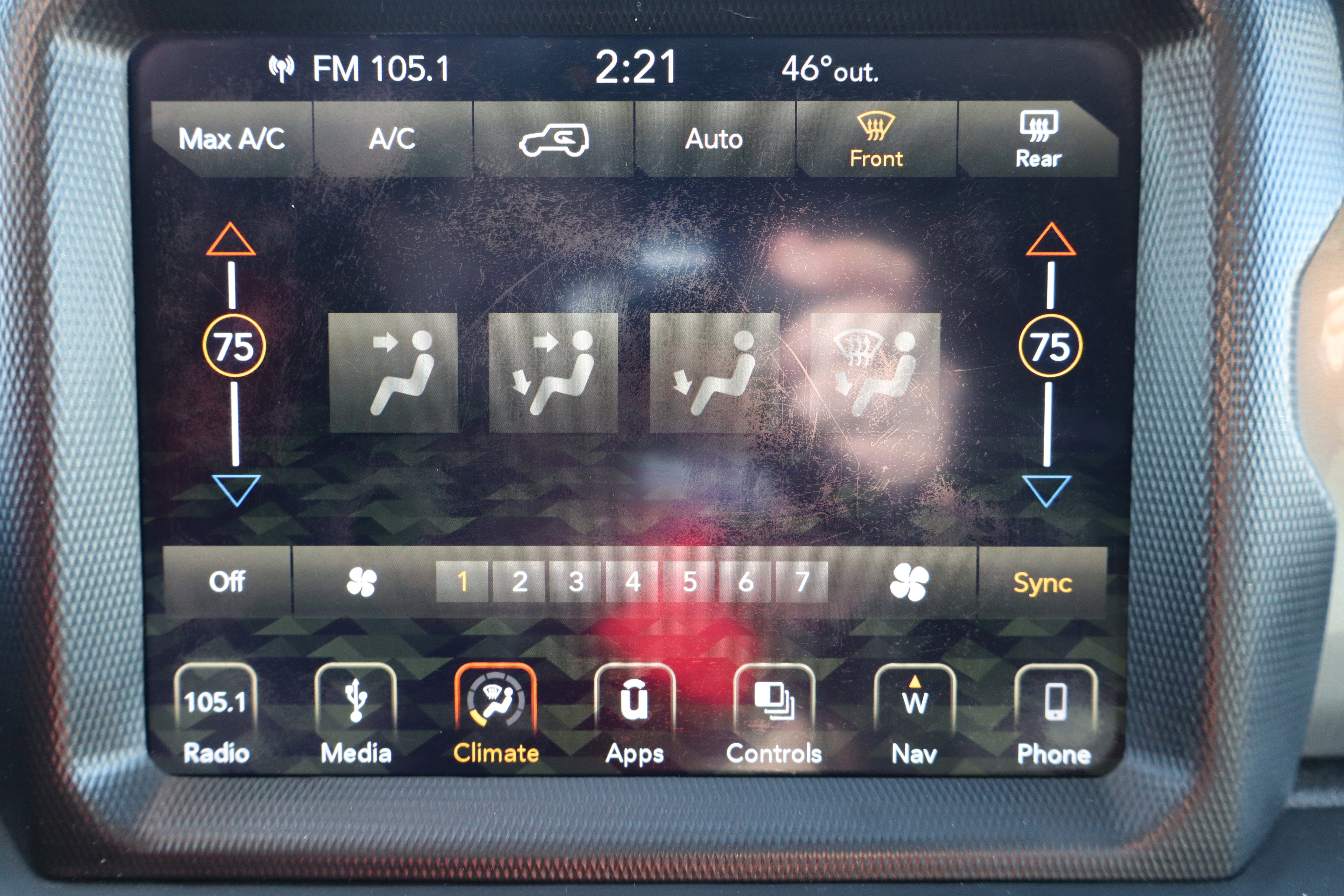 Used 2018 Jeep Wrangler Unlimited Sahara image 21