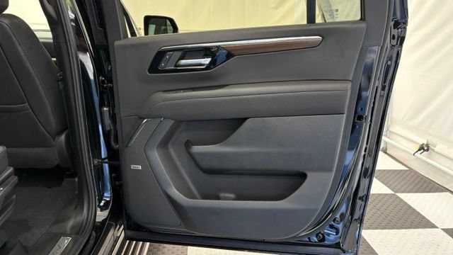 New 2026 Chevrolet Suburban High Country AWD/4WD image 34