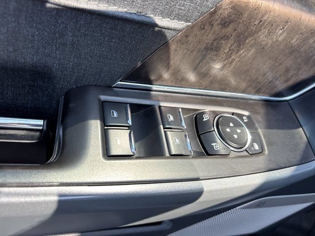 Used 2023 Ford F150 Lariat w/ Equipment Group 502A High AWD/4WD image 22