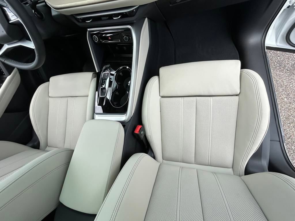 New 2025 Audi Q5 Premium Plus image 34