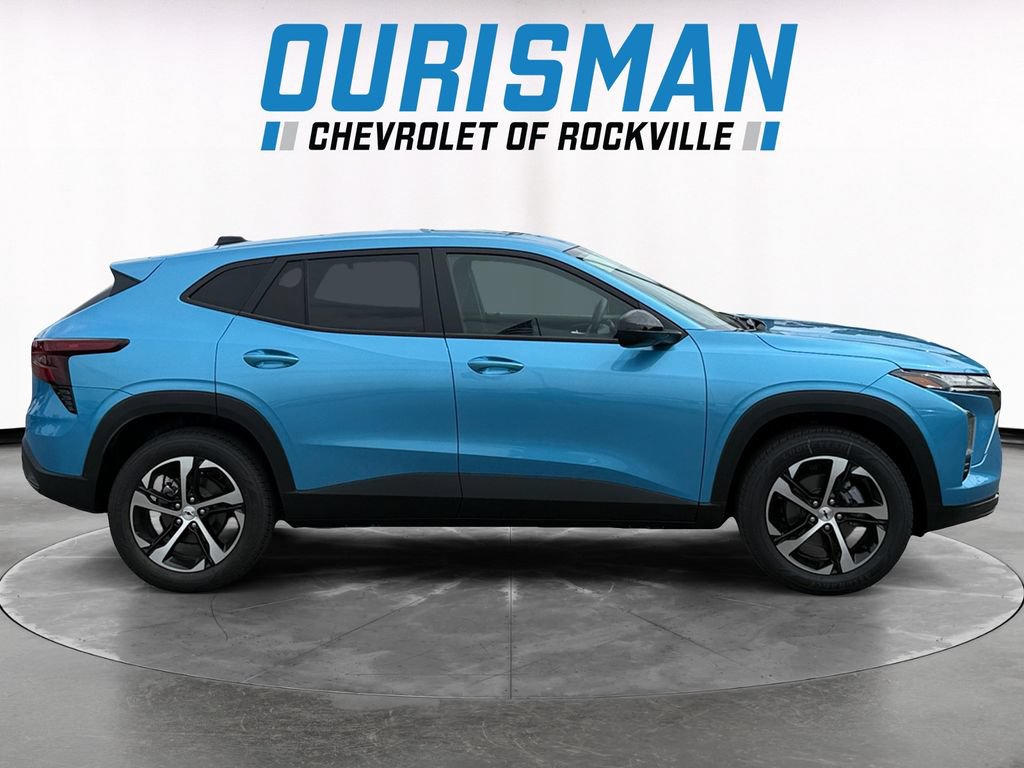 New 2026 Chevrolet Trax RS w/ Sunroof Package FWD image 7