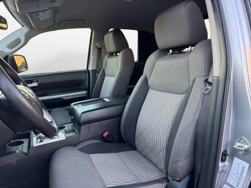 Used 2016 Toyota Tundra SR5 image 9