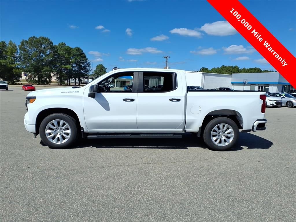 Used 2023 Chevrolet Silverado 1500 Custom image 2