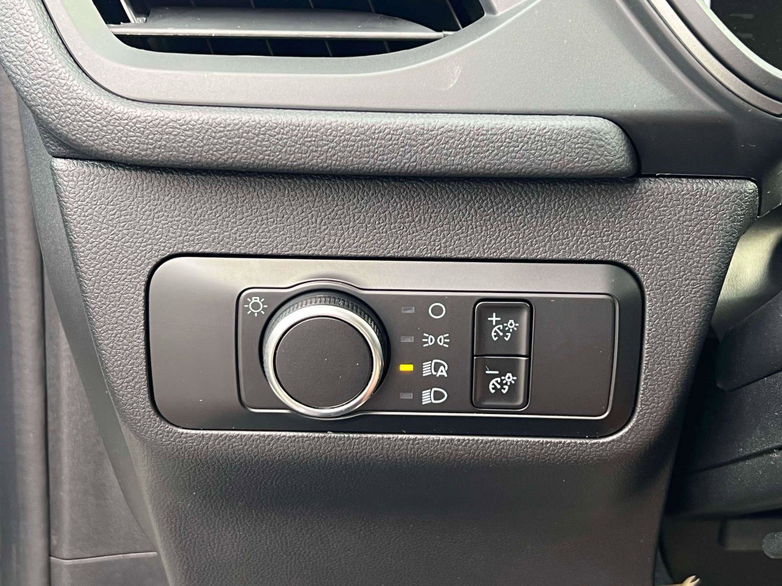 Used 2025 Ford Escape Active w/ Cold Weather Package image 20