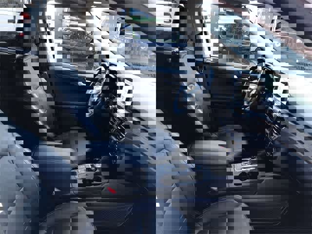 Used 2020 Ford Escape Titanium image 30