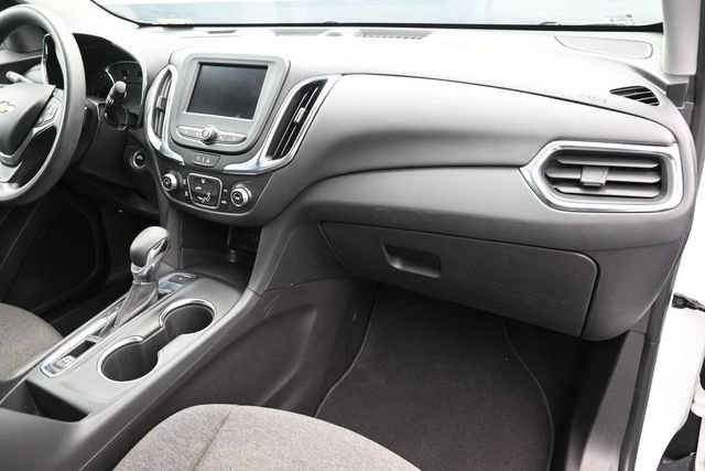 Used 2023 Chevrolet Equinox LT AWD/4WD image 32