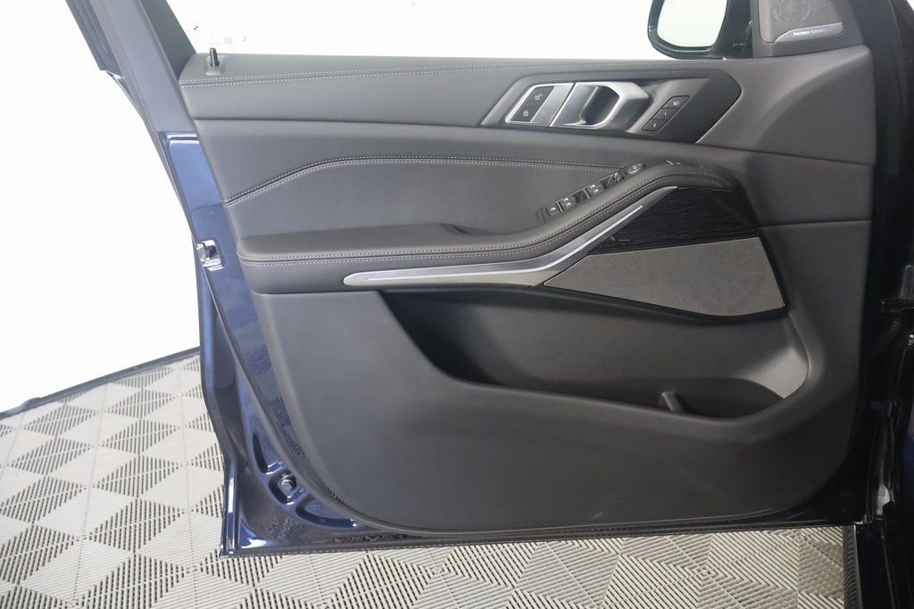 New 2026 BMW X5 sDrive40i w/ M Sport Package image 7