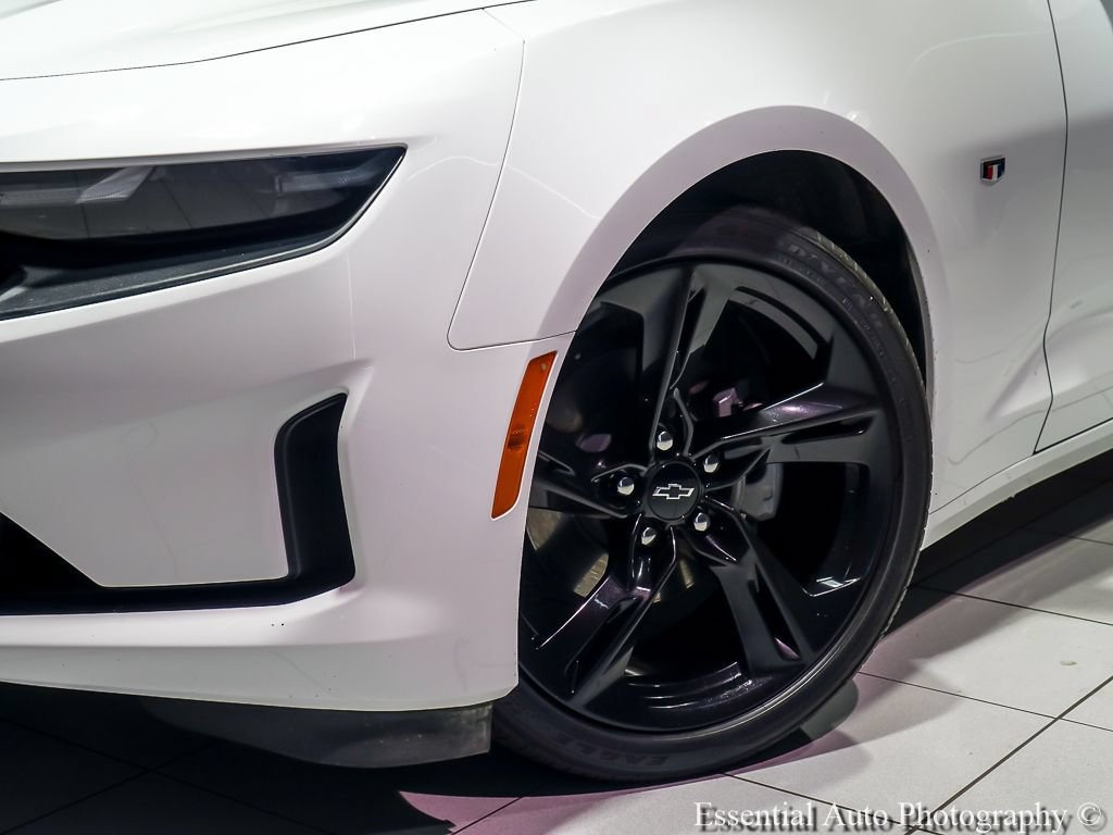 Used 2024 Chevrolet Camaro LT RWD image 5