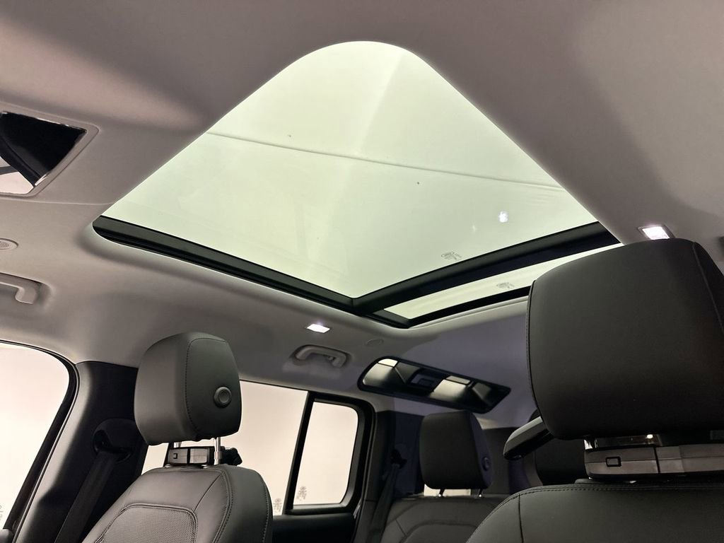 Certified 2025 Land Rover Defender 110 S image 10