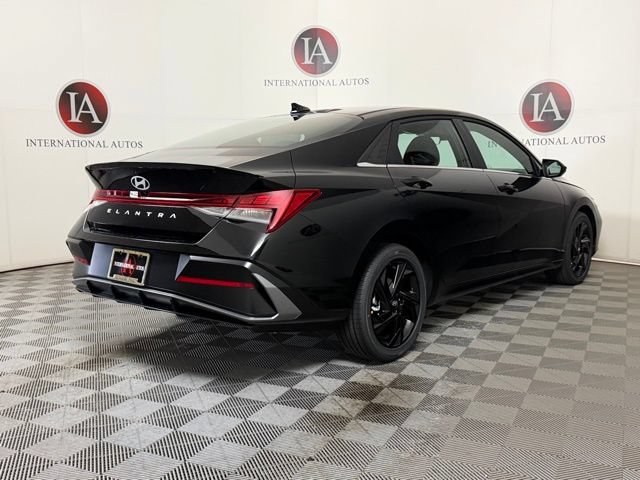 New 2026 Hyundai Elantra SEL Sport Premium FWD image 8
