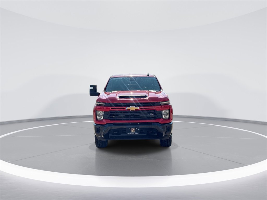 Used 2024 Chevrolet Silverado 2500 Custom w/ Custom Value Package image 3