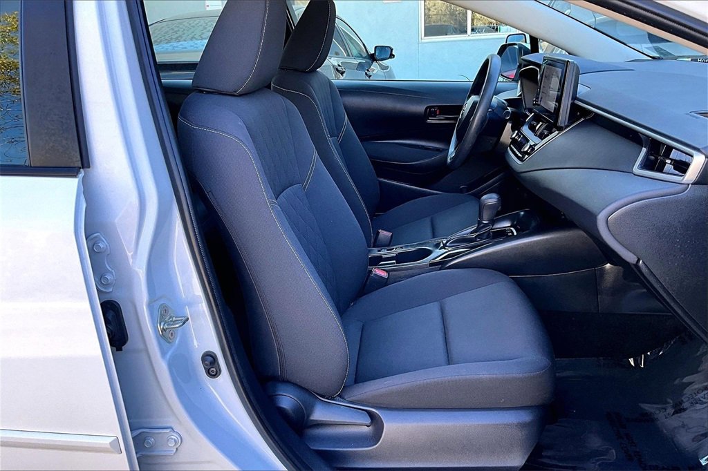 Used 2024 Toyota Corolla LE image 29