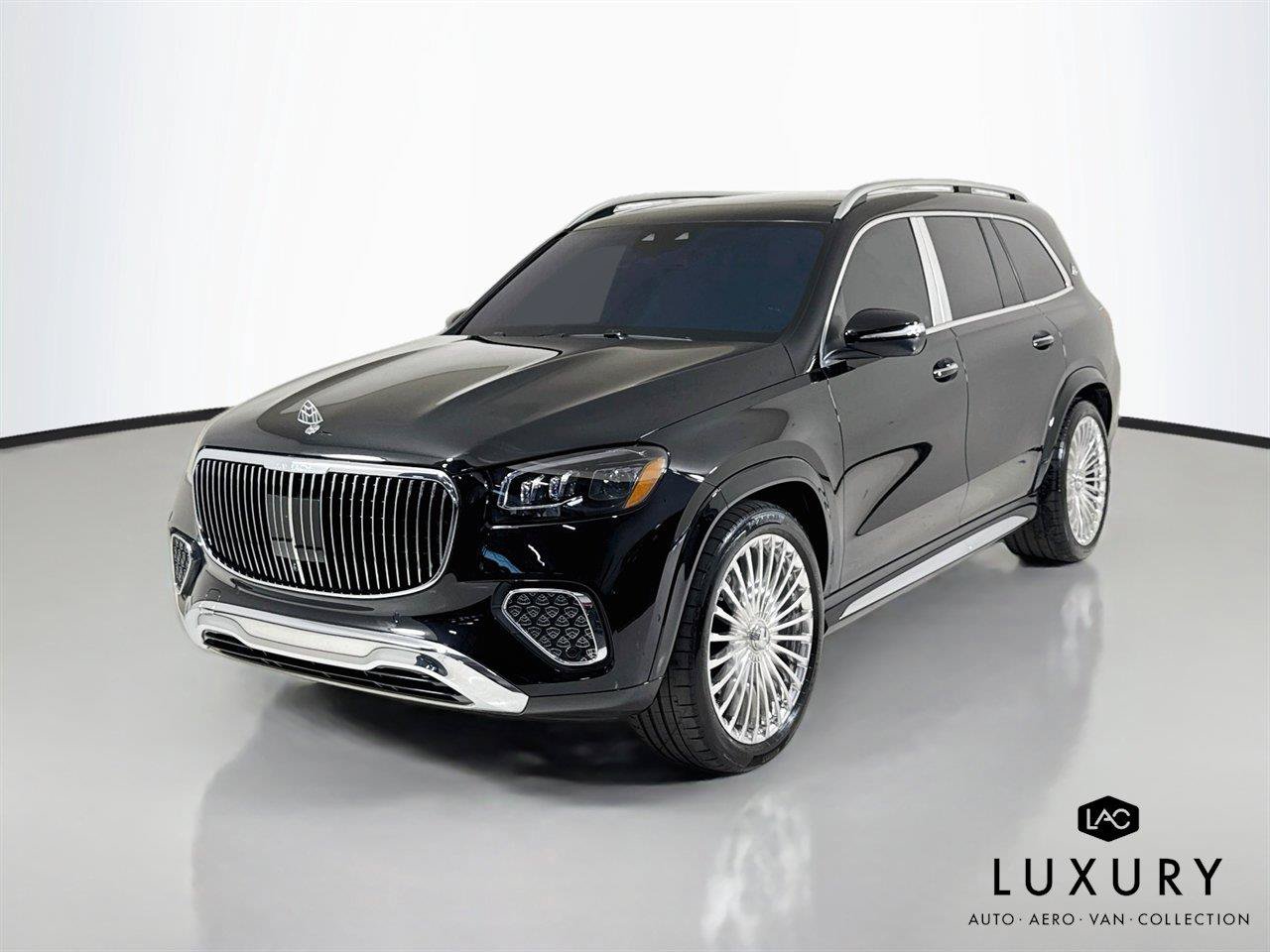 Used 2025 Mercedes-Benz Maybach GLS 600 4MATIC image 9