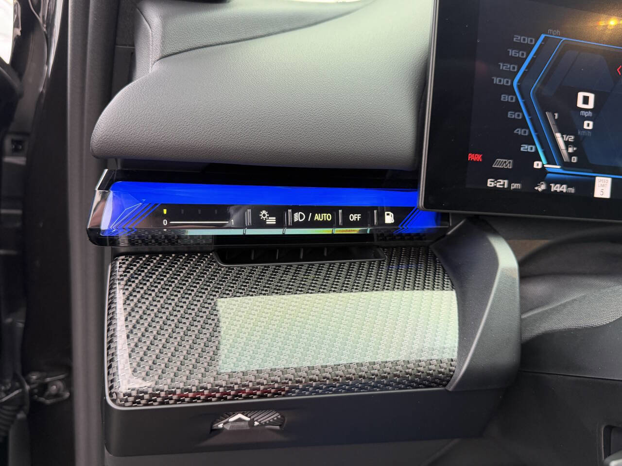 Used 2026 BMW M5 w/ Carbon Package image 31