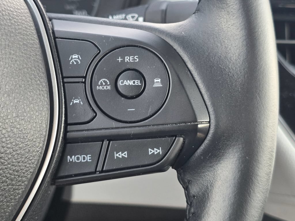 Certified 2024 Toyota Corolla SE FWD image 31