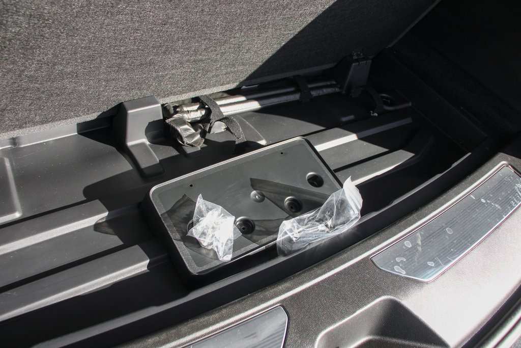 Used 2023 Cadillac Escalade Sport Platinum image 11