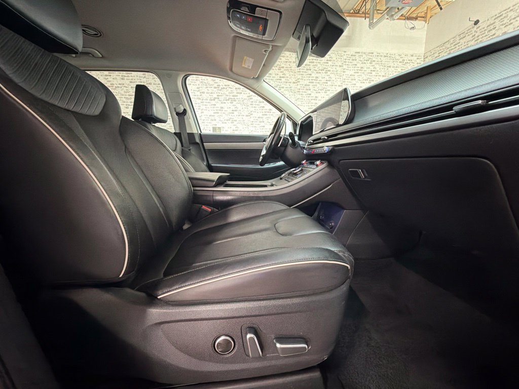 Used 2024 Hyundai Palisade SEL FWD image 12