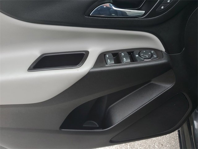 Used 2021 Chevrolet Equinox LS image 18