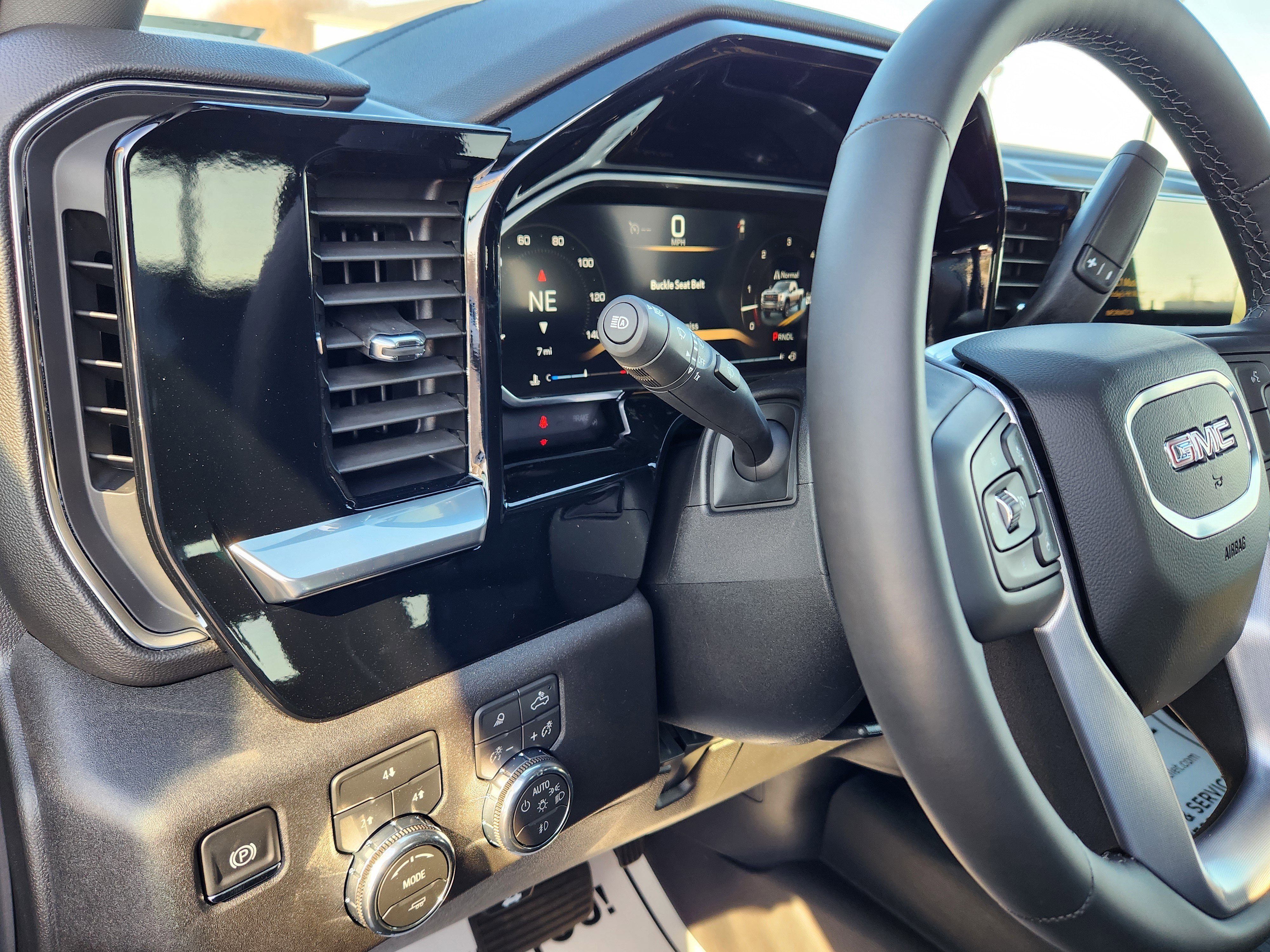 New 2026 GMC Sierra 2500 SLE w/ Preferred Package image 16