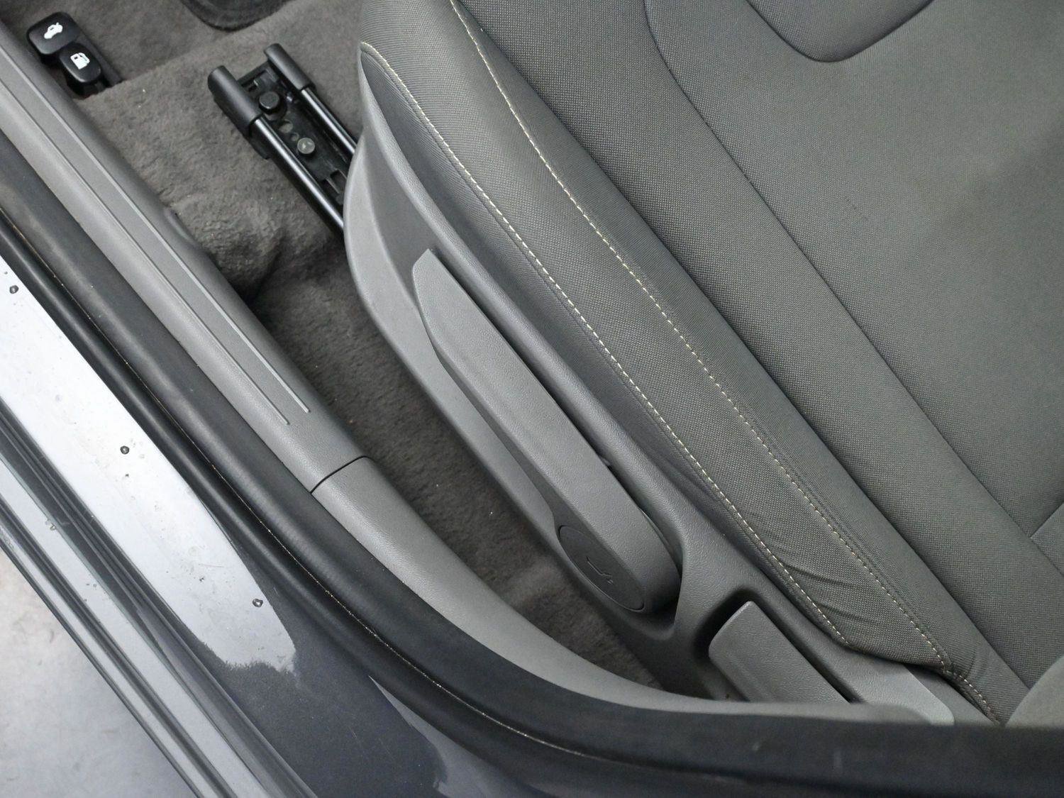 Used 2023 Hyundai Elantra SEL image 13