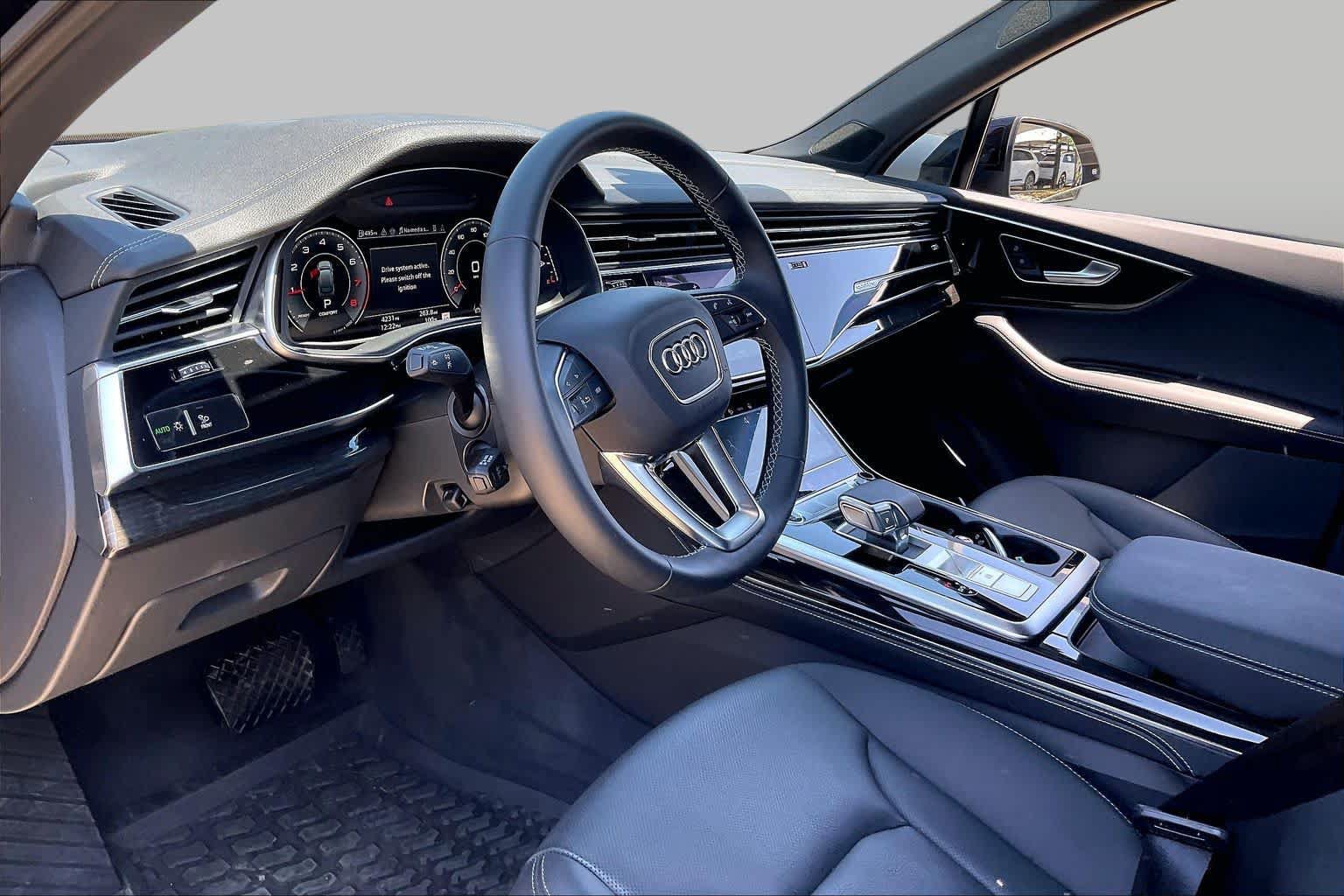 Used 2026 Audi Q7 3.0T Premium Plus AWD/4WD image 17