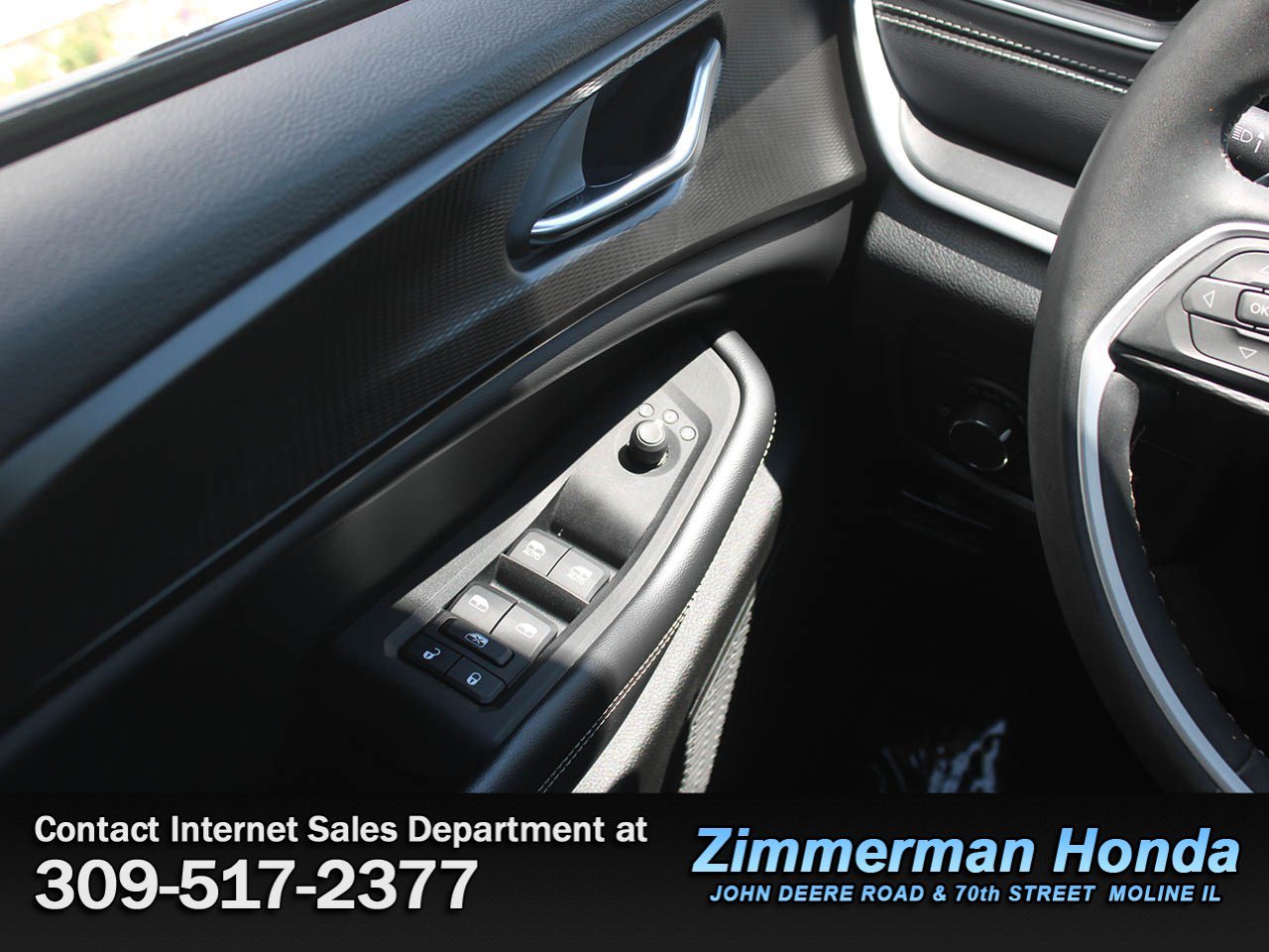 Used 2023 Jeep Grand Cherokee Altitude AWD/4WD image 14