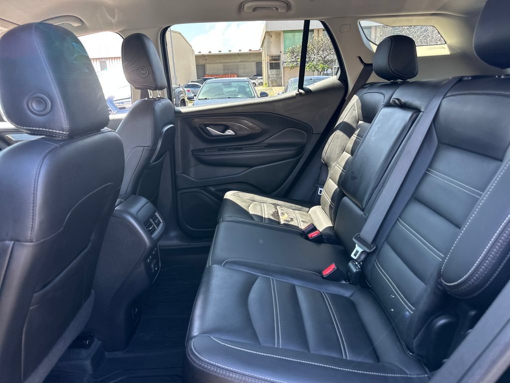 Used 2022 GMC Terrain Denali w/ Denali Premium Package AWD/4WD image 14