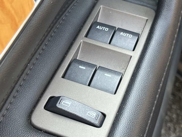 Used 2015 Lincoln MKX FWD w/ Equipment Group 102A image 31