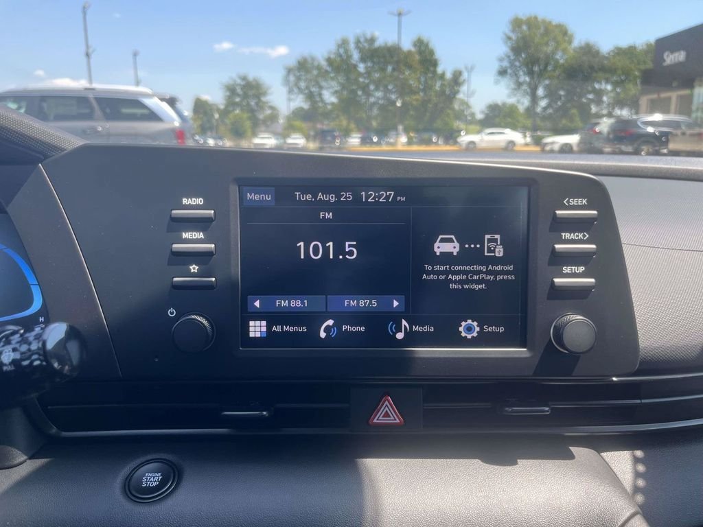 New 2026 Hyundai Elantra SEL Sport FWD image 22