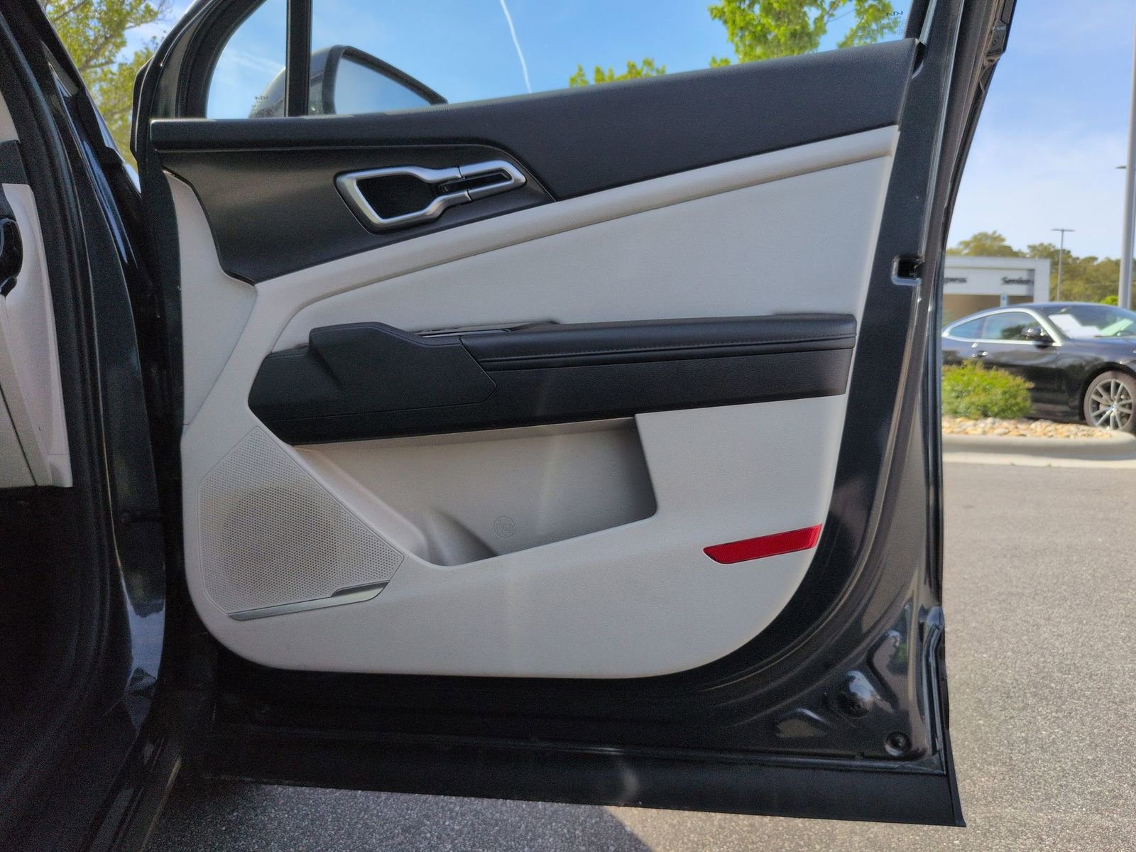 Used 2024 Kia Sportage EX image 32