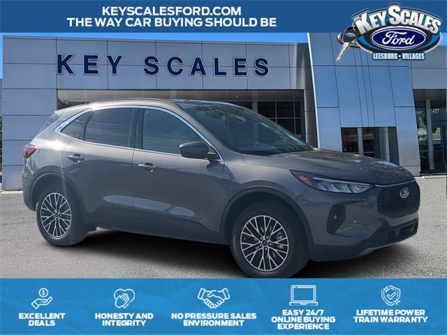New 2025 Ford Escape SE