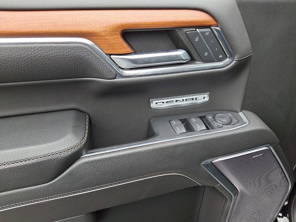 Used 2022 GMC Sierra 1500 Denali w/ Technology Package image 13