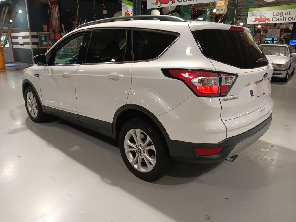Used 2018 Ford Escape SEL w/ Ford Safe & Smart Package AWD/4WD image 14