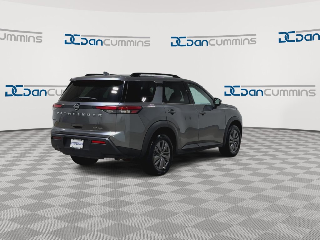 Used 2024 Nissan Pathfinder SV AWD/4WD image 9
