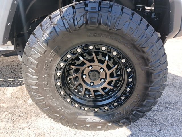 Used 2024 Jeep Wrangler Sport S image 58