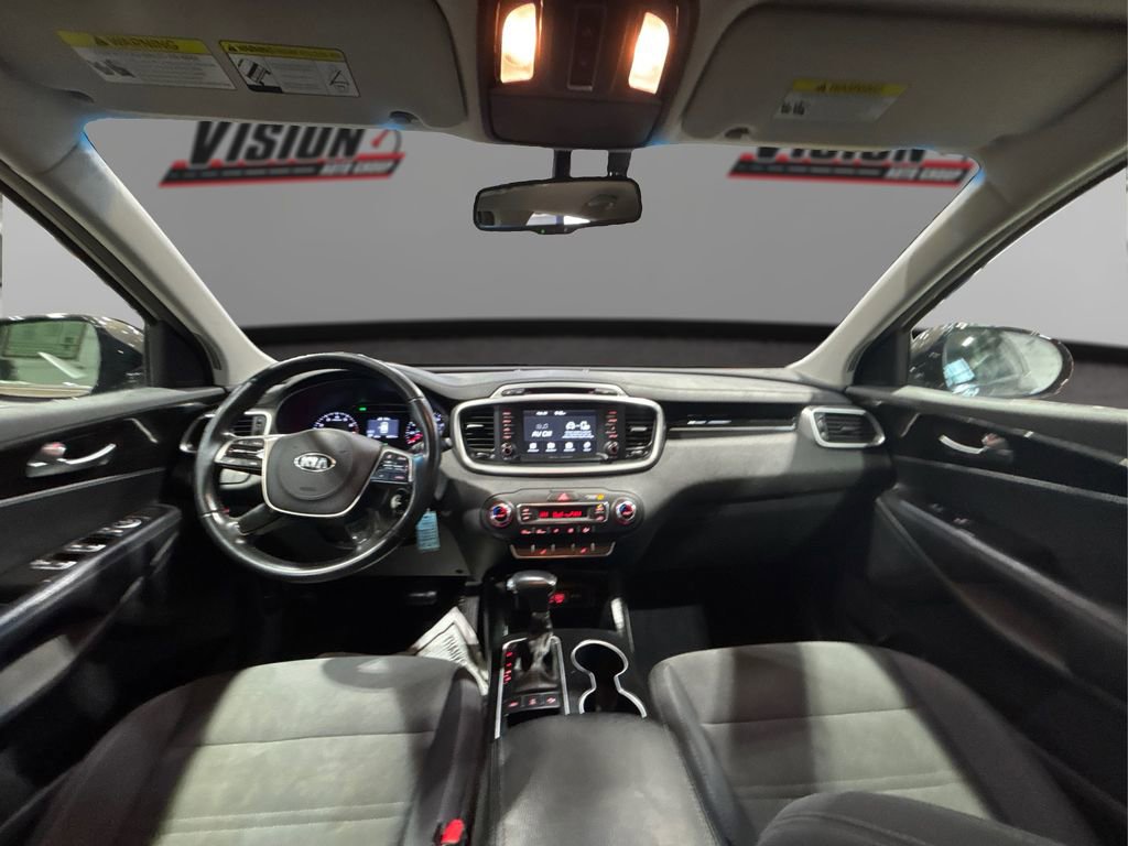 Used 2019 Kia Sorento LX w/ LX Convenience Package image 25