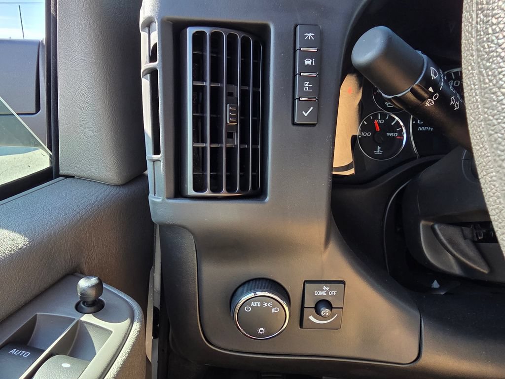 Used 2024 Chevrolet Express 3500 w/ Driver Convenience Package RWD image 13