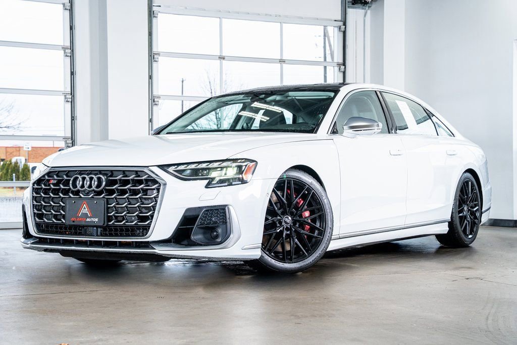 Used 2023 Audi S8 image 2