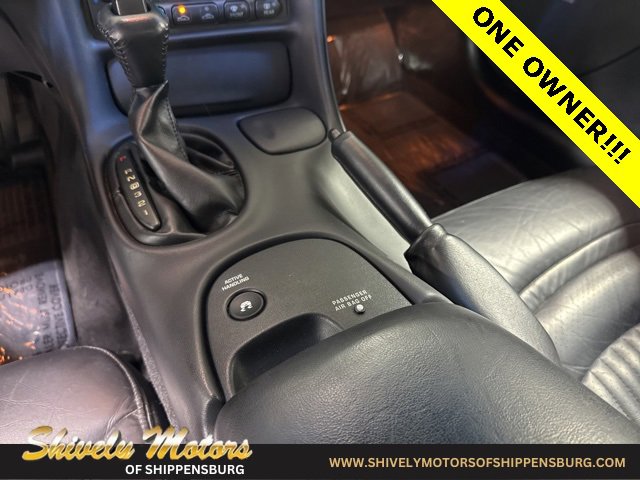 Used 2004 Chevrolet Corvette Coupe w/ Roof Package image 20