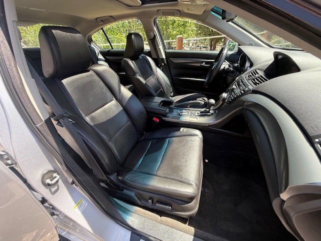 Used 2013 Acura TL w/ Technology Package FWD image 32
