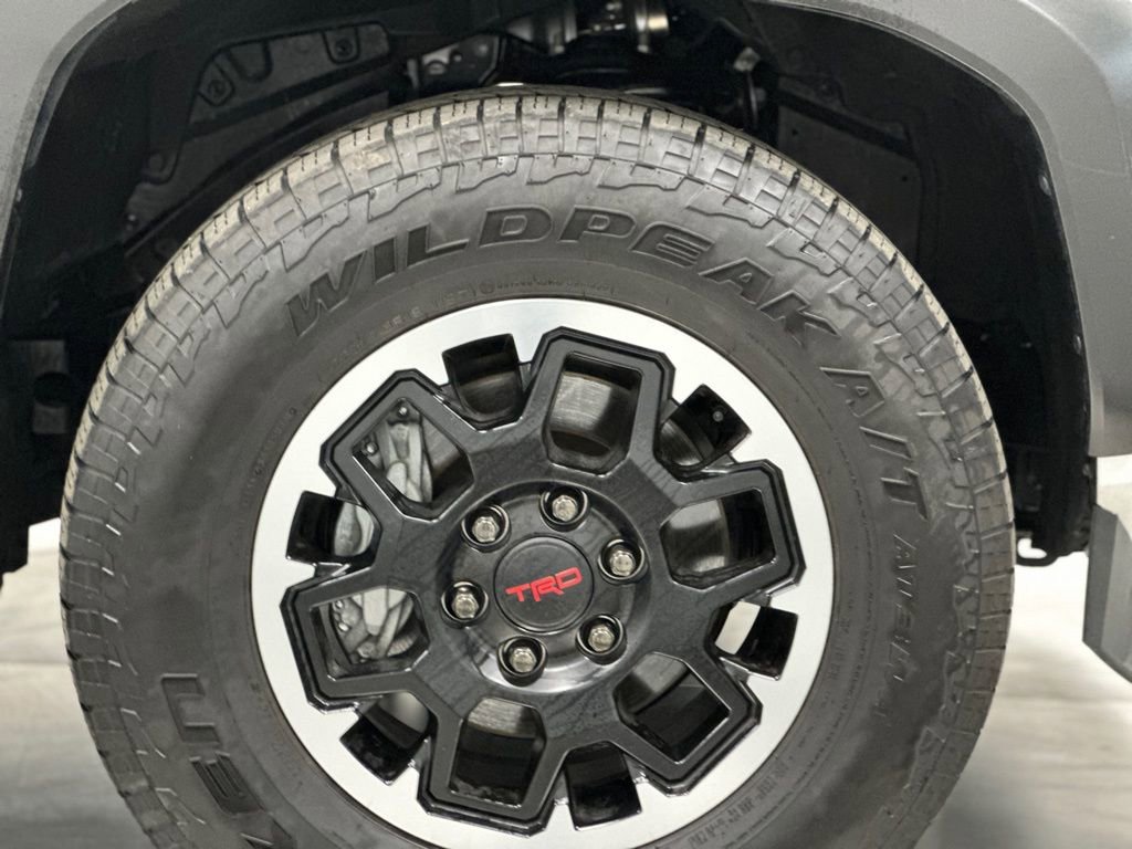 Used 2025 Toyota 4Runner TRD Off-Road image 26
