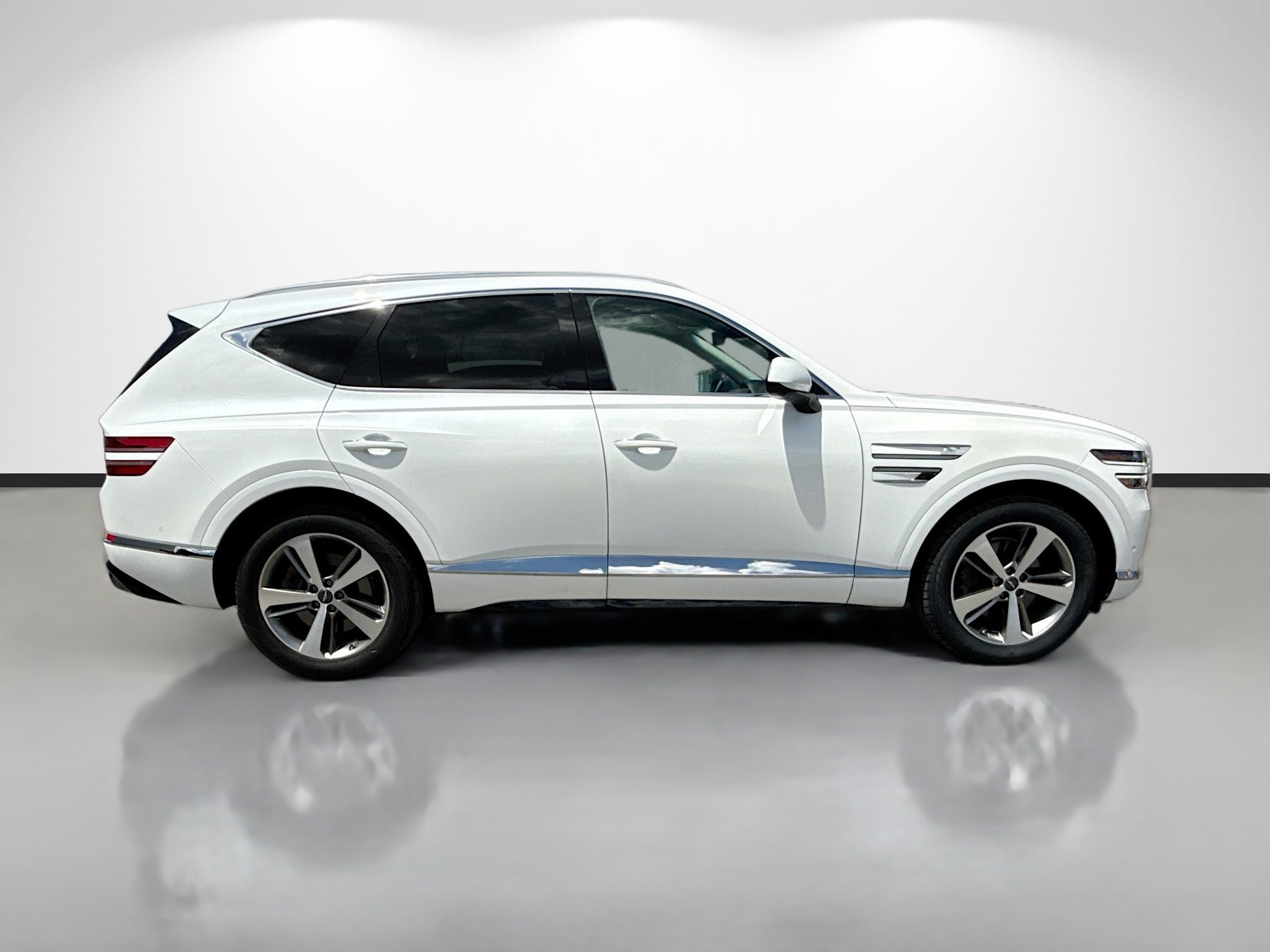 Used 2021 Genesis GV80 2.5T w/ Prestige Package 05 RWD image 2