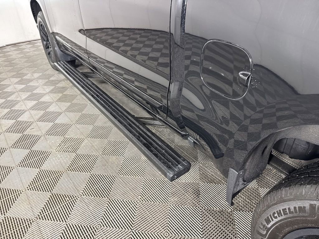 Used 2024 Chevrolet Silverado 1500 High Country w/ Midnight Edition image 12