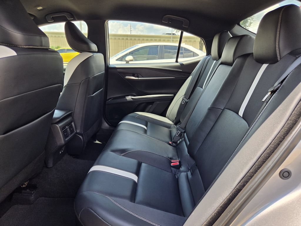 Used 2025 Toyota Camry SE FWD image 28