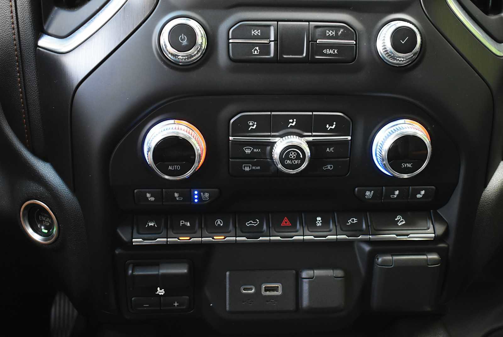 Used 2021 GMC Sierra 1500 AT4 w/ AT4 Premium Package image 21