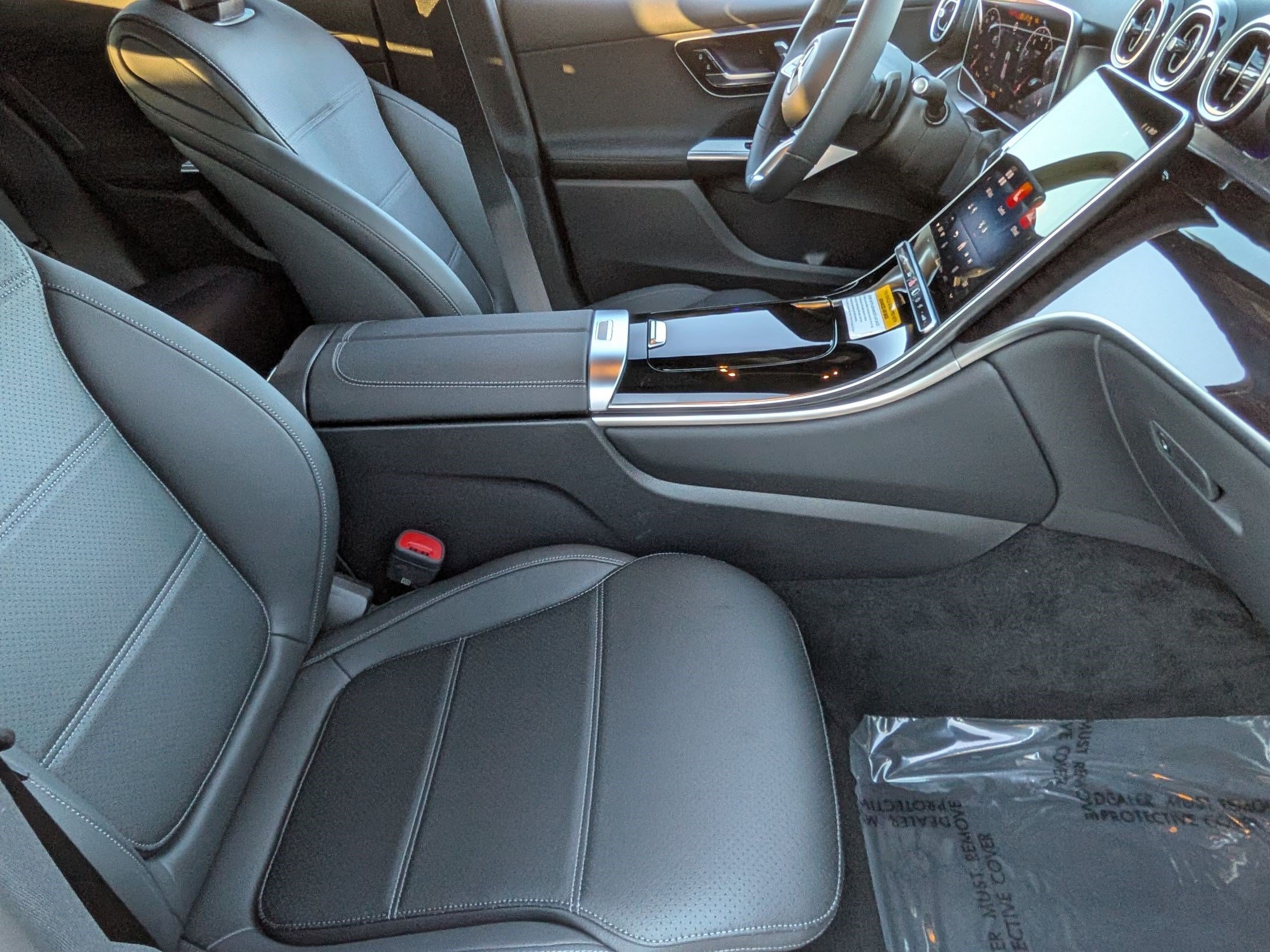 Certified 2026 Mercedes-Benz GLC 300 4MATIC image 32